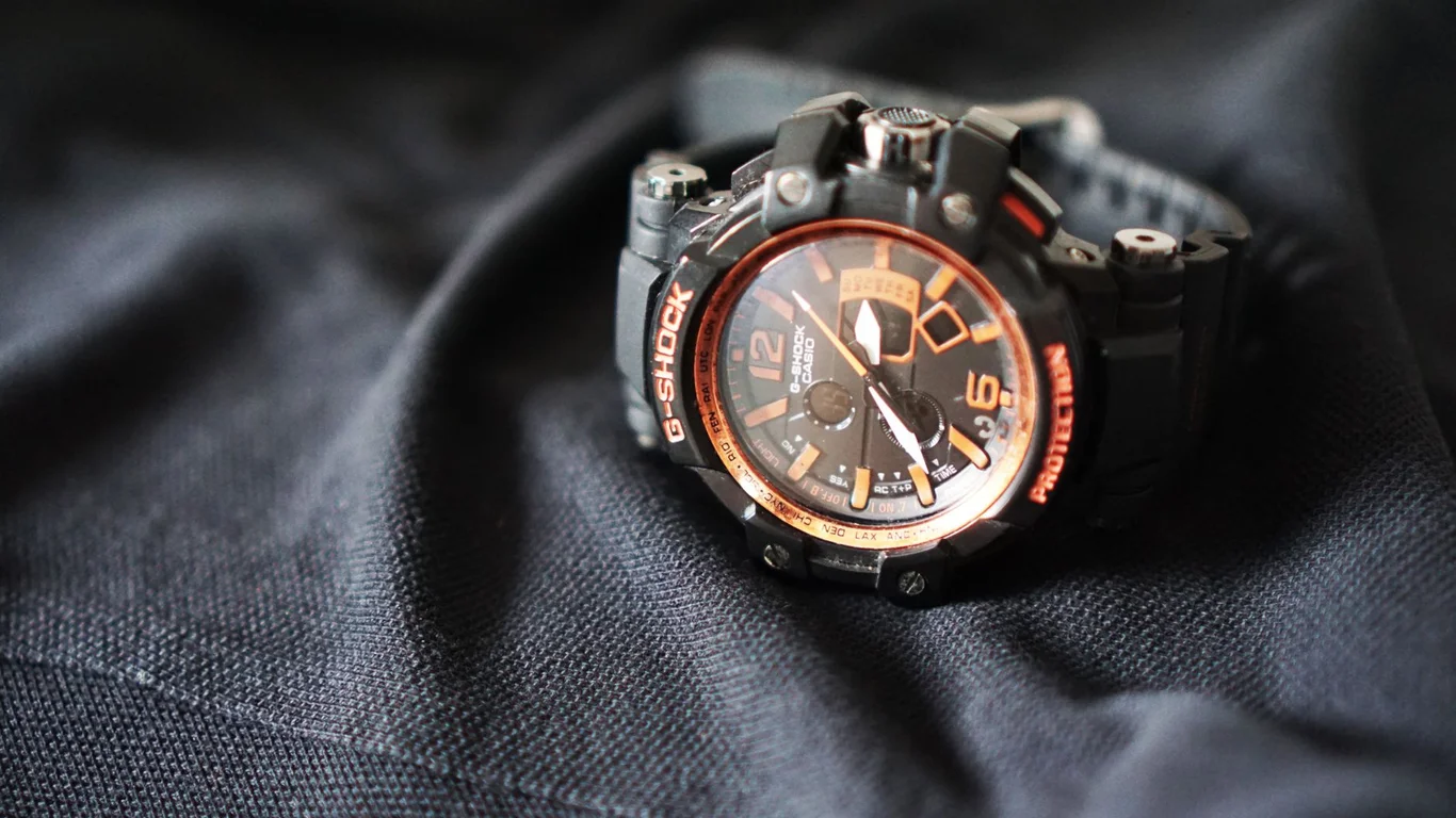 Miyota 8215 / 9015 / 82 Series Problems: Causes, Fixes & When to See a Watchmaker