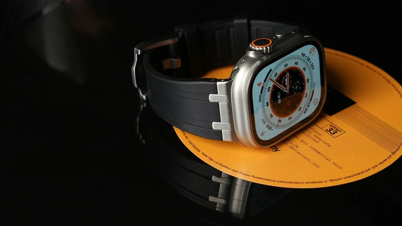 Rubber Strap Vs Silicone Strap Comparison: Which Should You Buy