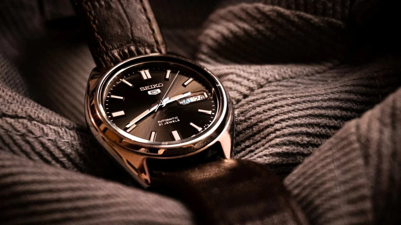 Seiko NH35 / NH36 / 4R Series Problems: Causes, Fixes & When to See a Watchmaker