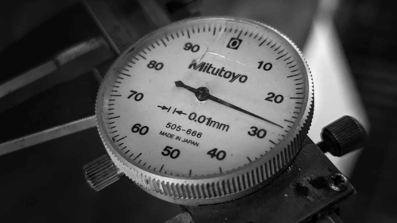 Ronda Quartz Calibers (505 / 715 / 1069) Problems: Causes, Fixes & When to See a Watchmaker