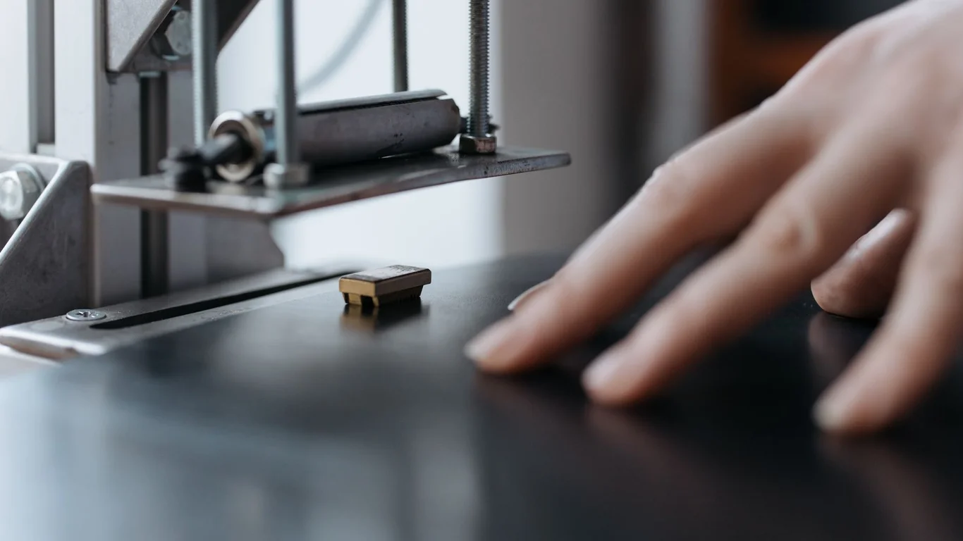 Hand Remover Tool Guide: When You Actually Need One