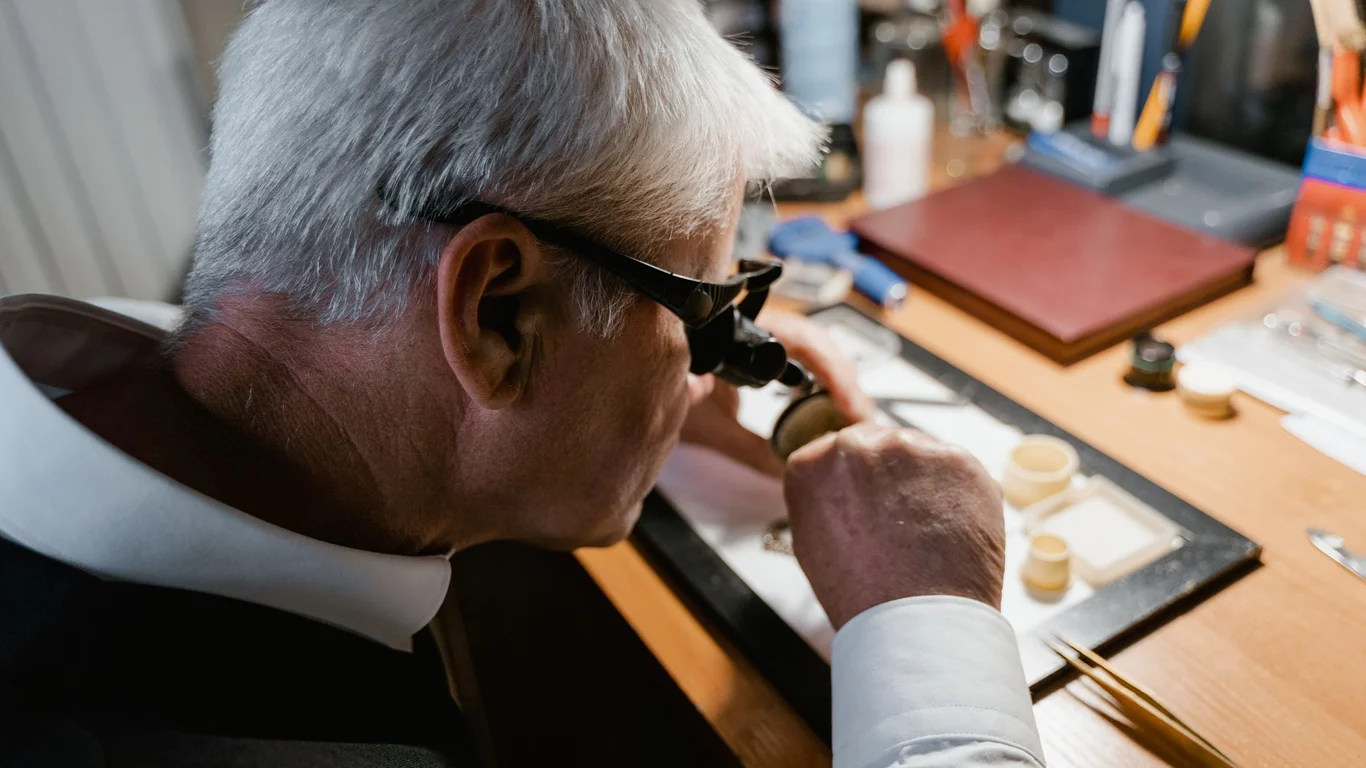 Watch Loupe Magnification Guide: Which Power Do You Need