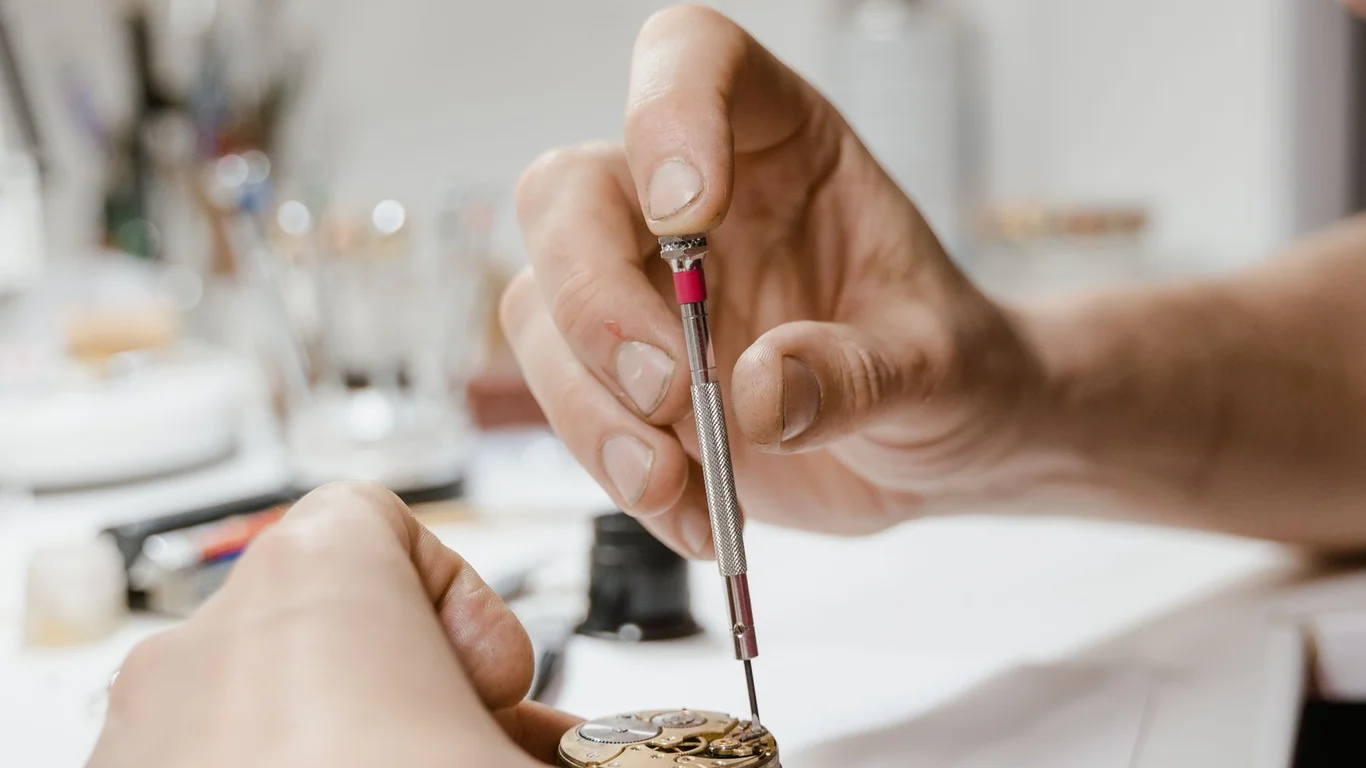 How To Sharpen Watchmaker Screwdrivers: How to Sharpen Watchmaker Screwdrivers (and When To)